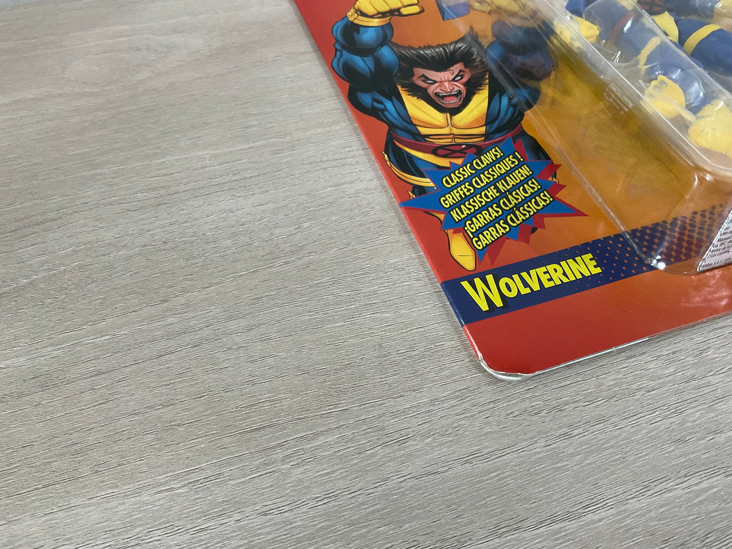 Marvel Legends Series The Uncanny X-Men Wolverine Retro Action Figure (Substandard)