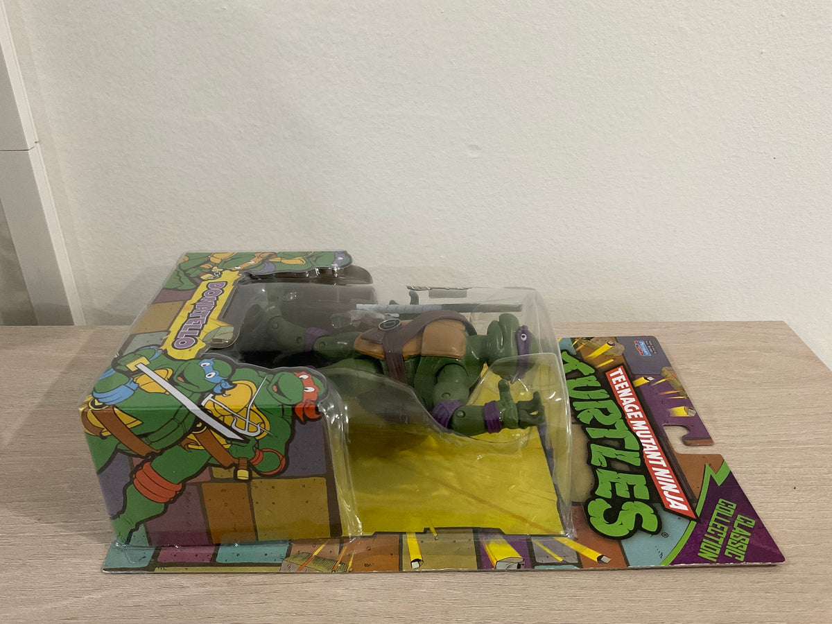 Teenage Mutant Ninja Turtles Classic Collection Original Series Donatello 6" Action Figure – Playmates Toys