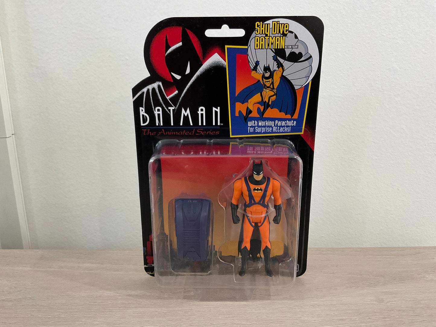Mezco 5 Points Sky Dive Batman Batman: The Animated Series 3.75-Inch Figure