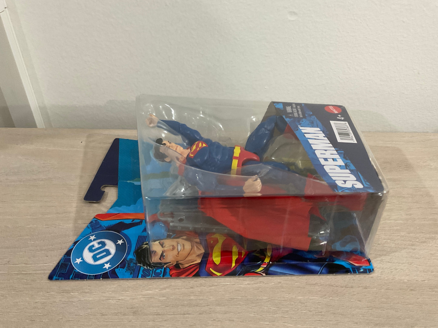 DC Premiere Wave 2 Superman 6 1/2-Inch Core Action Figure