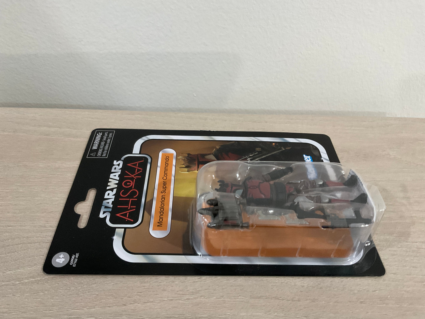 Star Wars The Vintage Collection Mandalorian Super Commando 3.75" Figure (Ahsoka)