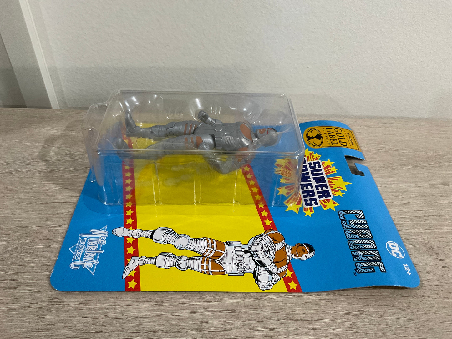 Cyborg 4.5″ Gold Label Figure – DC Super Powers Exclusive Substandard