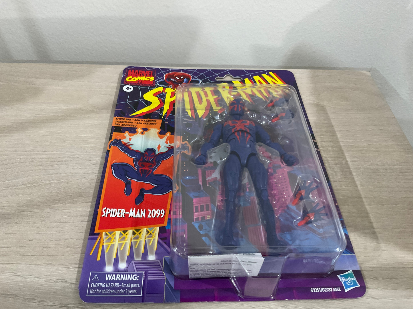 Marvel Legends Spider-Man 2099 Retro Cardback 6-Inch Action Figure