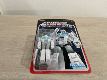 Super7 Transformers – Optimus Prime (Ultra Magnus) 3.75" ReAction Figure