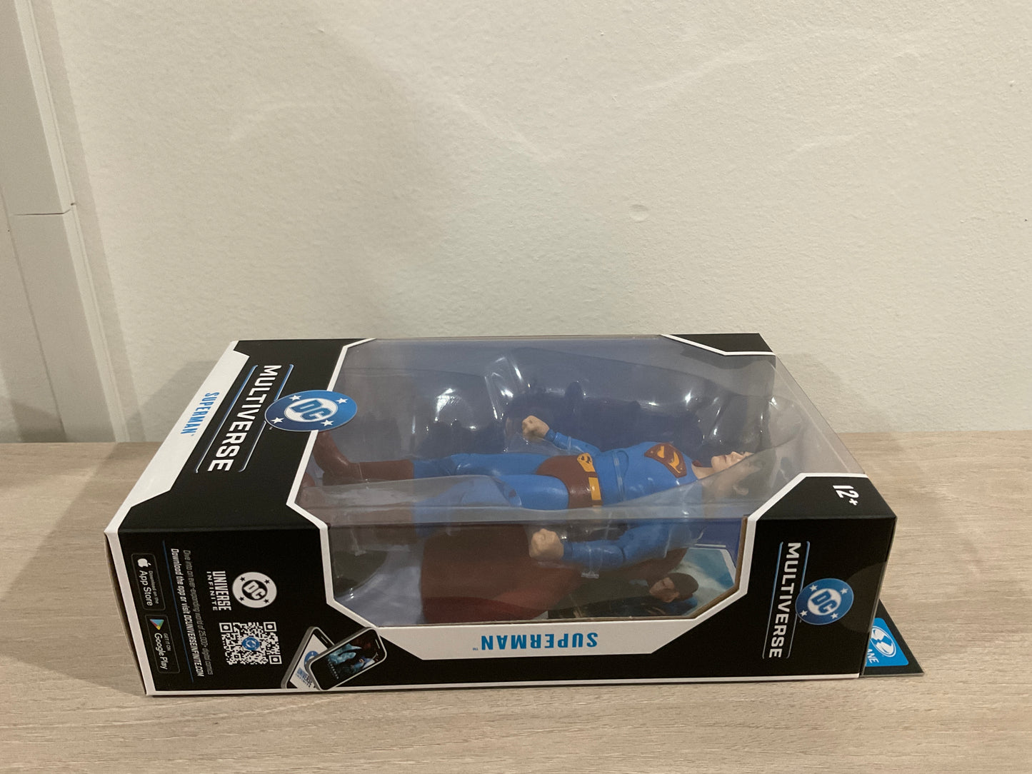 McFarlane DC Multiverse Superman Returns 2006 Superman 7-Inch Action Figure