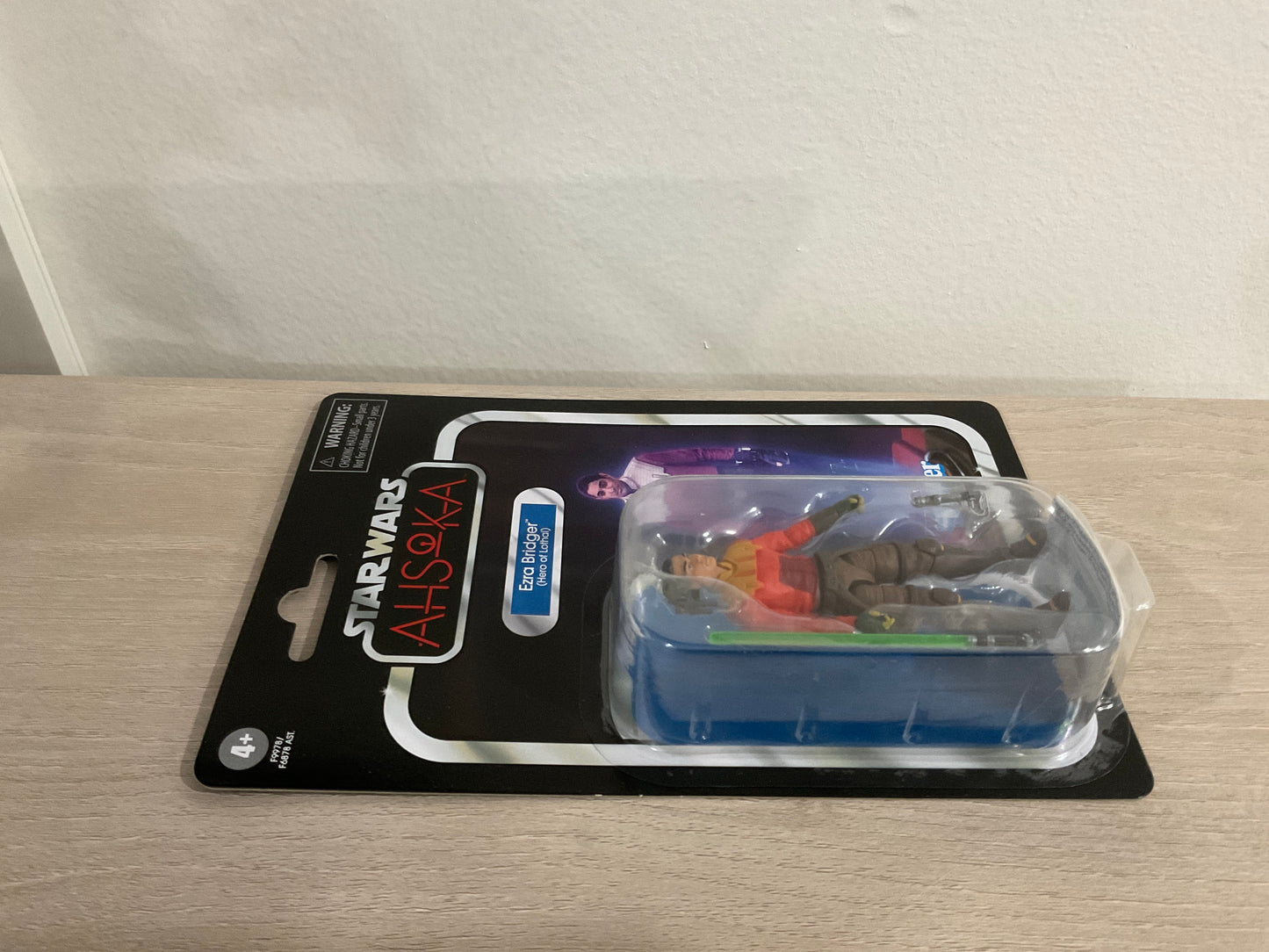 Star Wars The Vintage Collection Ezra Bridger (Hero of Lothal) – 3.75-Inch Action Figure