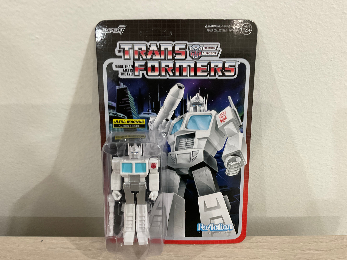 Super7 Transformers – Optimus Prime (Ultra Magnus) 3.75" ReAction Figure