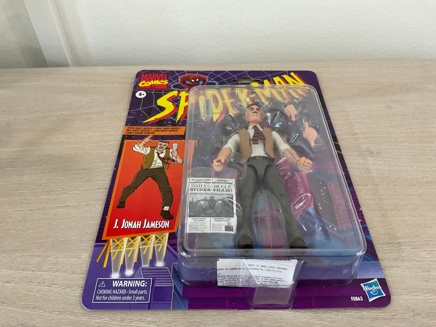 Marvel Legends Retro Collection J. Jonah Jameson 6-Inch Figure (Damaged Package 2) - Reissue