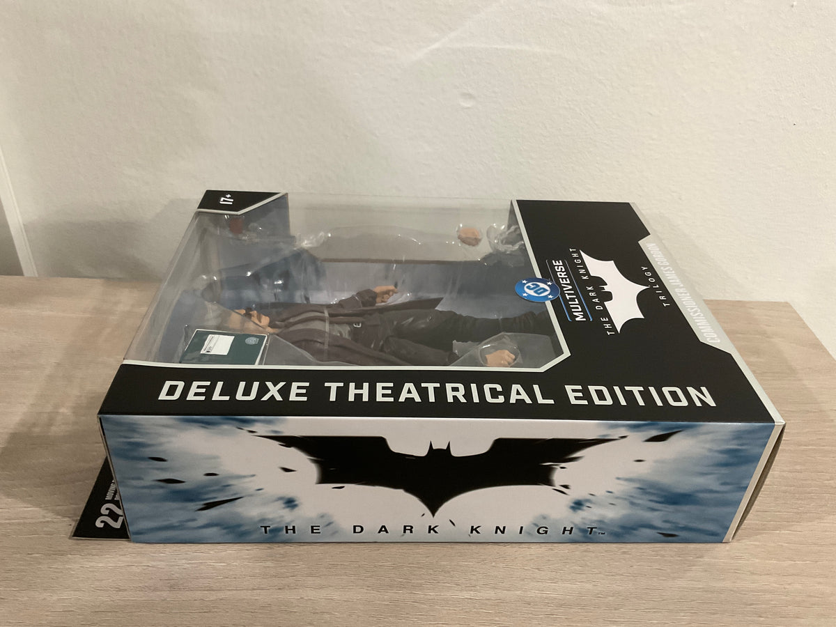 DC Multiverse Deluxe Theatrical Edition The Dark Knight Commissioner Gordon 7-Inch Scale Action Figure