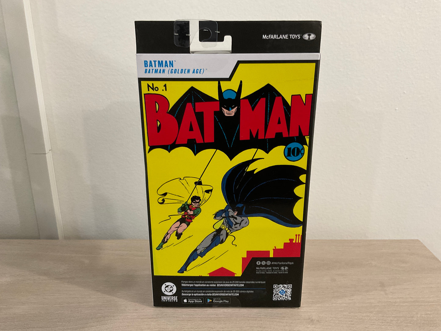 DC Multiverse Batman (Issue #1) 7-Inch Scale Action Figure