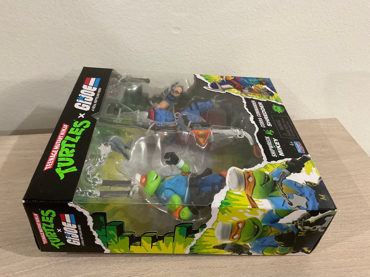 Teenage Mutant Ninja Turtles x G.I. Joe Shipwreck x Michelangelo vs. Cobra Commander x Shredder Action Figure Set
