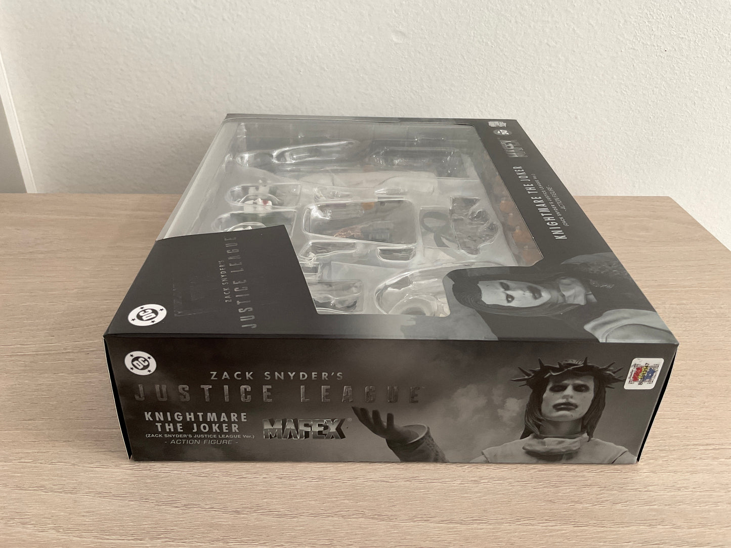MAFEX No.247 Knightmare The Joker (Zack Snyder's Justice League Ver.) Action Figure