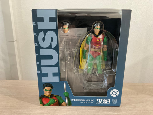 MAFEX No.264 Robin Batman Hush 6-In Action Figure Medicom