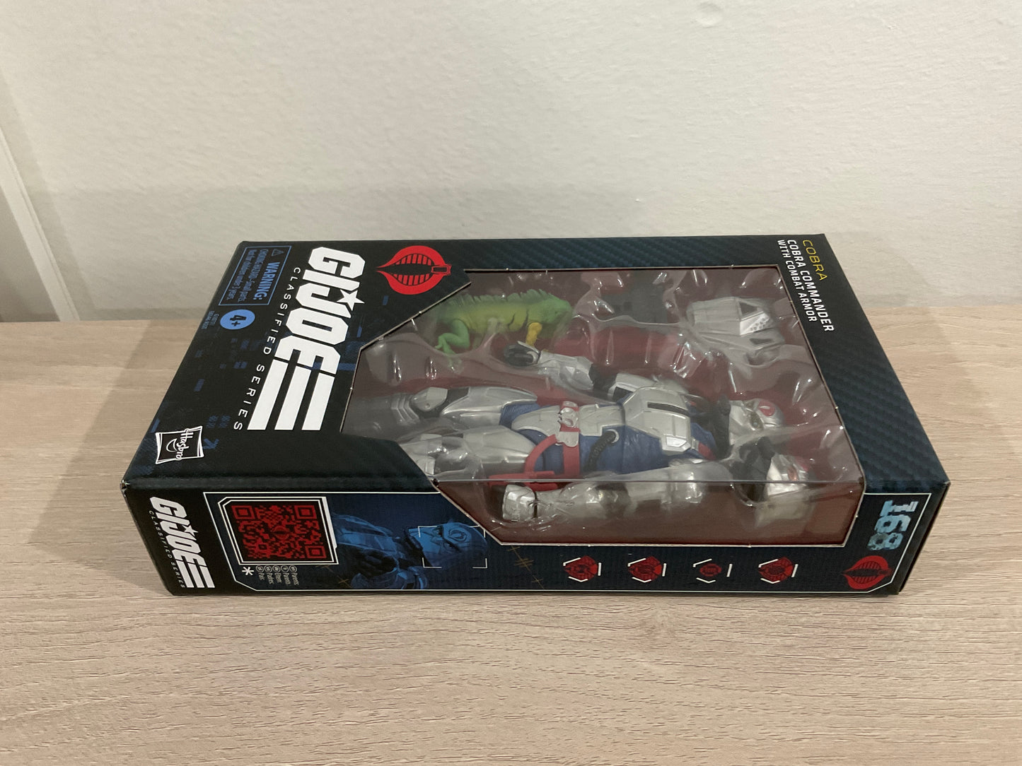 G.I. Joe Classified Series Cobra Commander with Combat Armor 6-Inch Action Figure