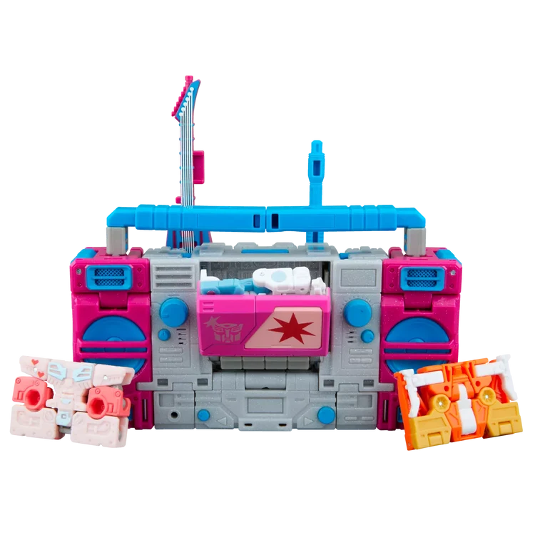 Transformers x Jem and the Holograms Autobot Blaster & KP Cassettes – SDCC 2026 Exclusive
