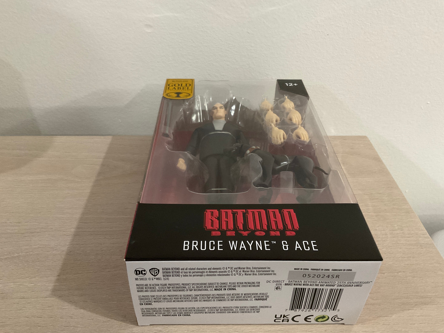 Bruce Wayne & Ace (Batman Beyond) Gold Label – McFarlane Collector Edition