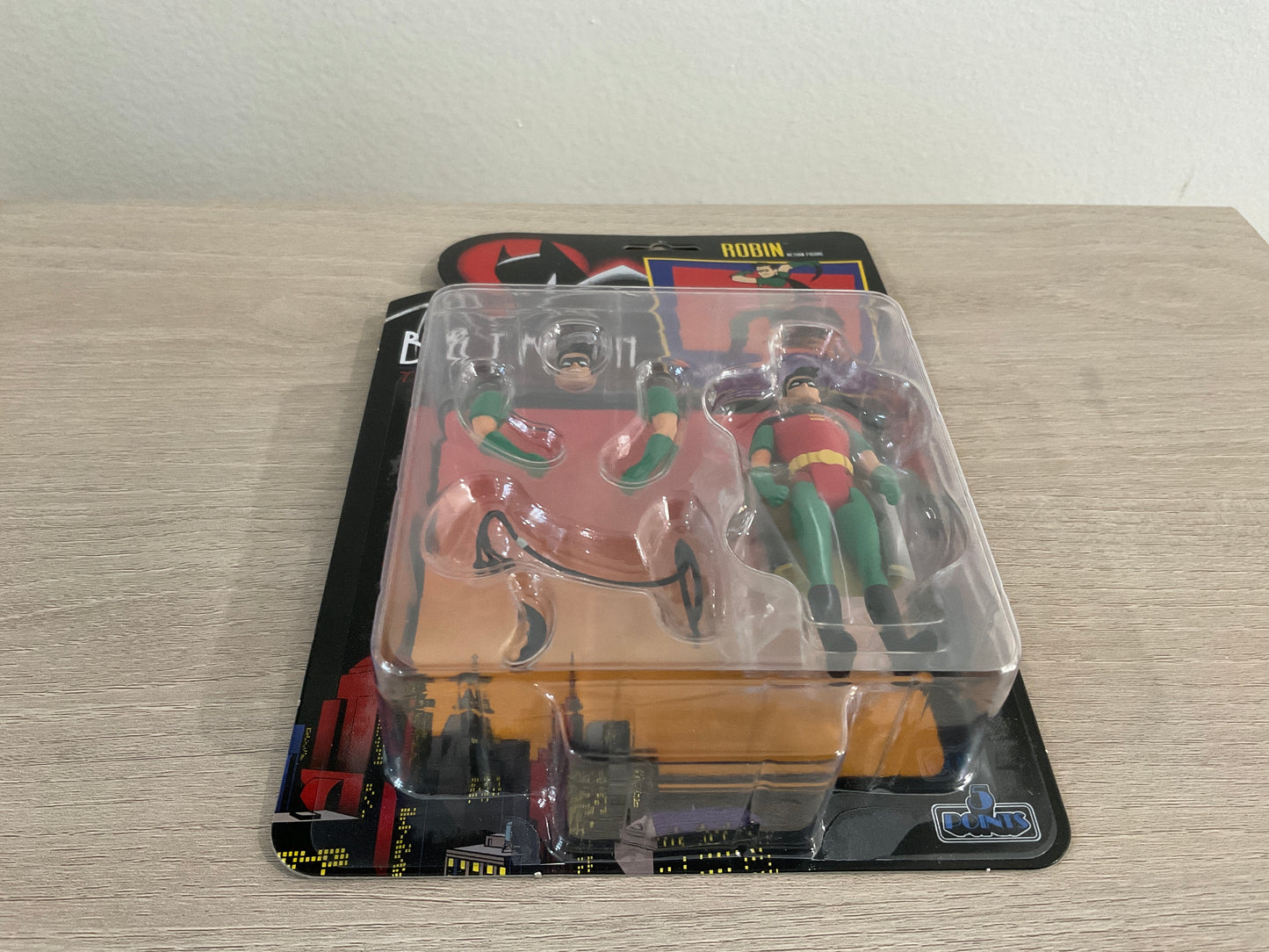 Mezco 5 Points Robin Batman: The Animated Series 3.75-Inch Action Figure