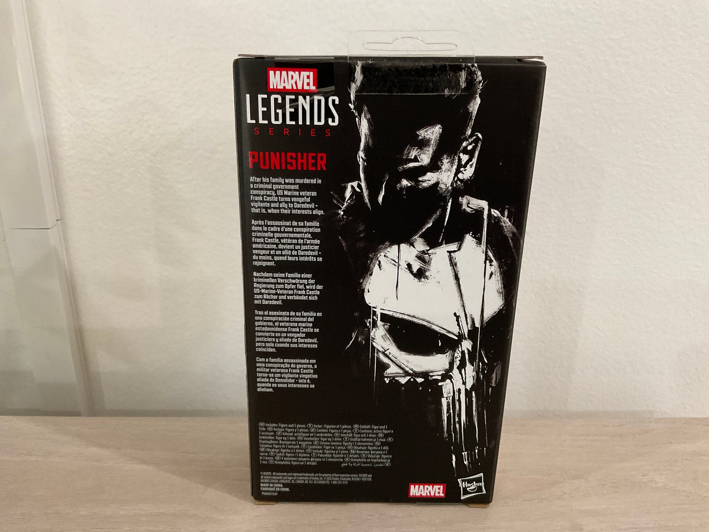 Marvel Legends Series Daredevil: Born Again – The Punisher 6-Inch Action Figure