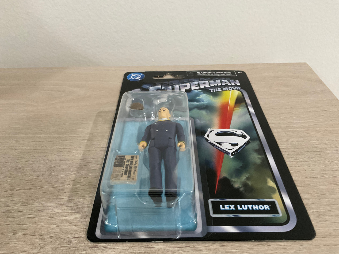 Spin Master DC Retro – Lex Luthor (Superman: The Movie) 3.75″ Action Figure