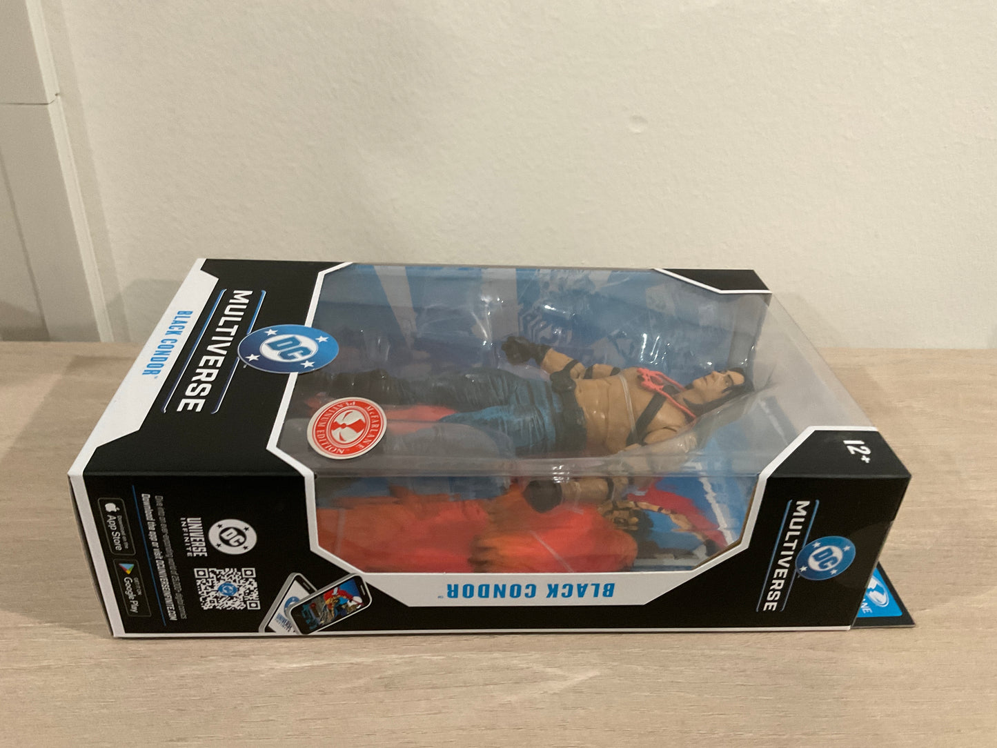 McFarlane DC Multiverse Black Condor (DC Classic) Red Platinum Edition 7-Inch Action Figure