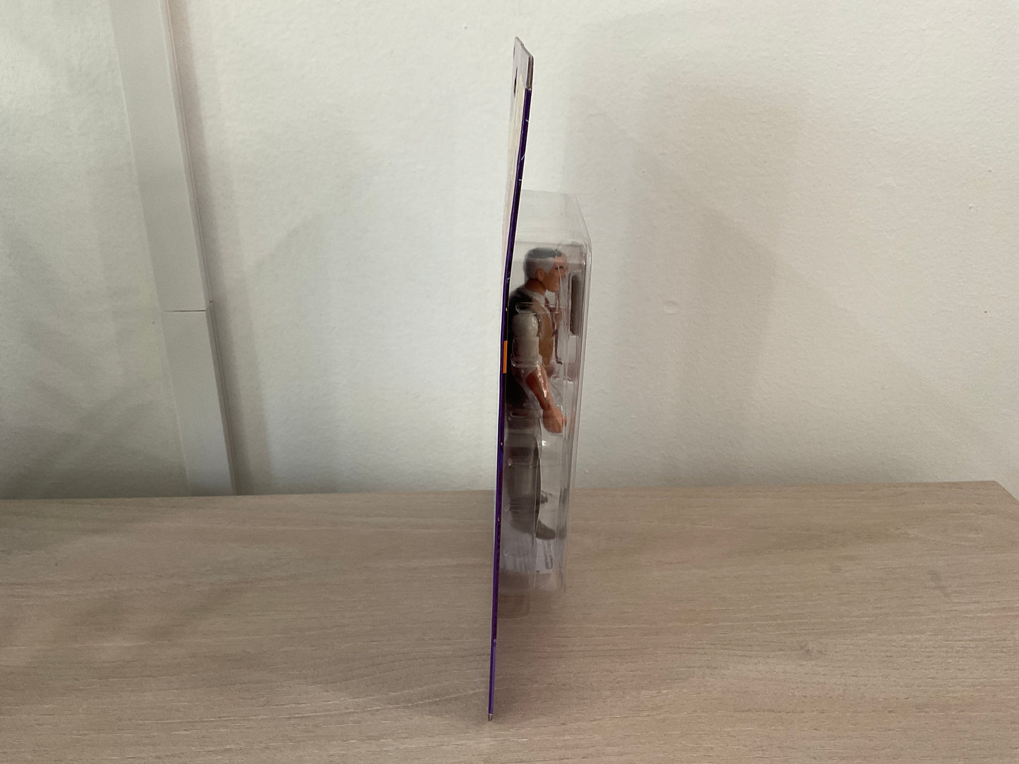 Marvel Legends Retro Collection J. Jonah Jameson 6-Inch Figure (Damaged Package 2) - Reissue