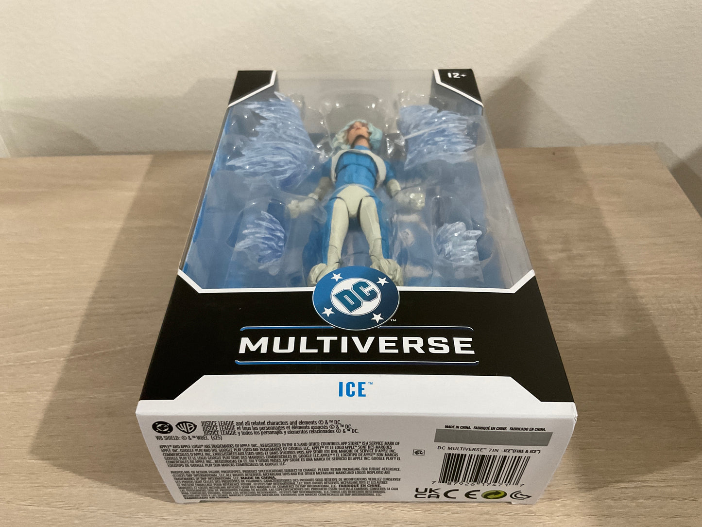 DC Multiverse Wave 25 Fire & Ice Ice 7-Inch Scale Action Figure (Substandard Card)