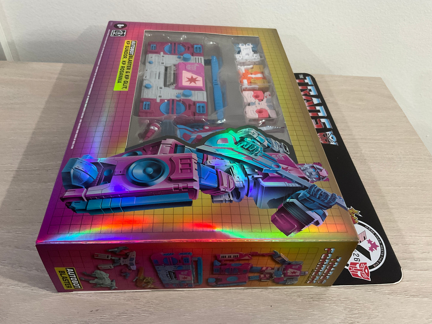 Transformers x Jem and the Holograms Autobot Blaster & KP Cassettes – SDCC 2026 Exclusive
