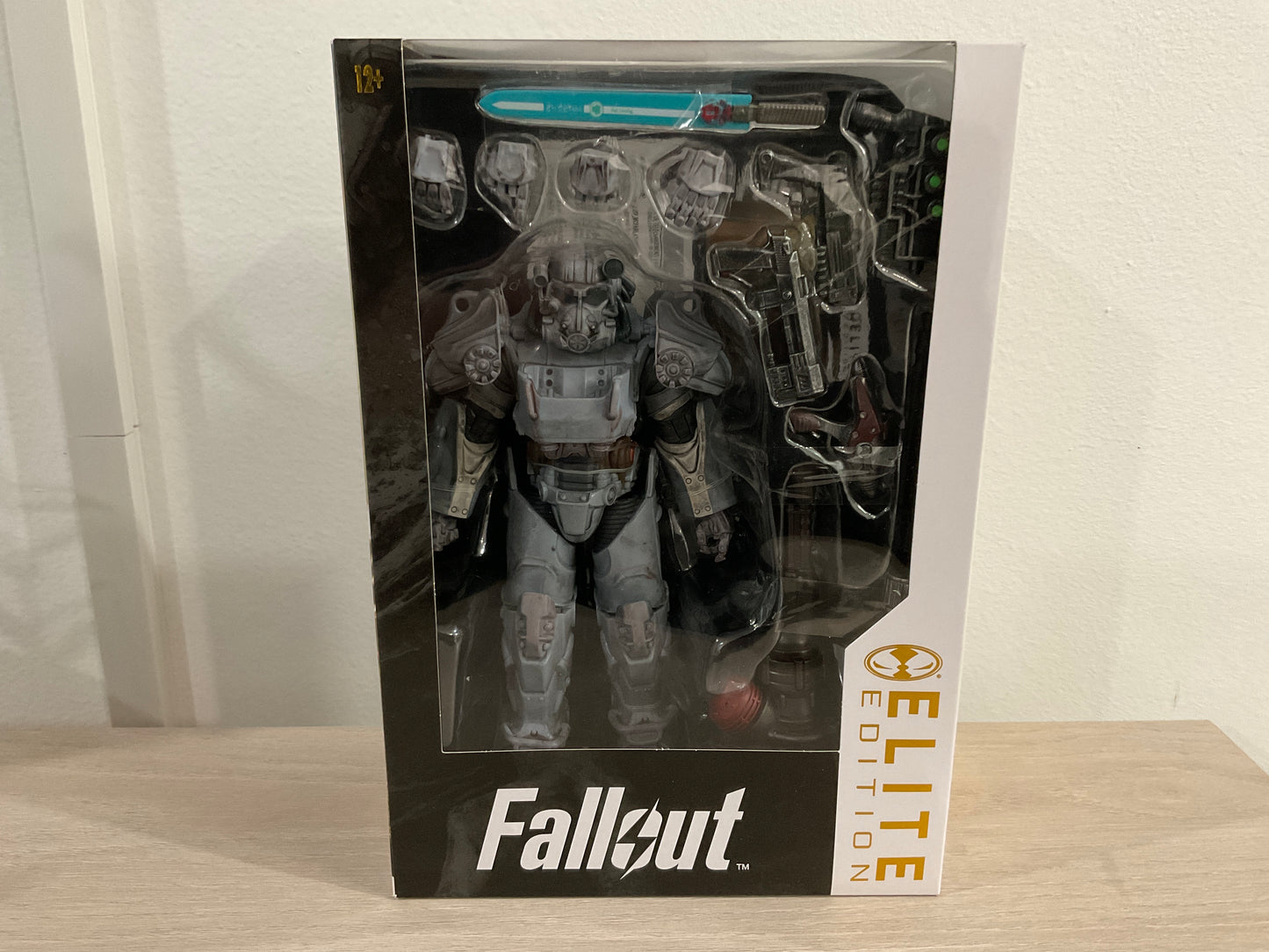 Fallout 76 T-60 Power Armor Elite Edition #3 McFarlane 7-In Deluxe Action Figure