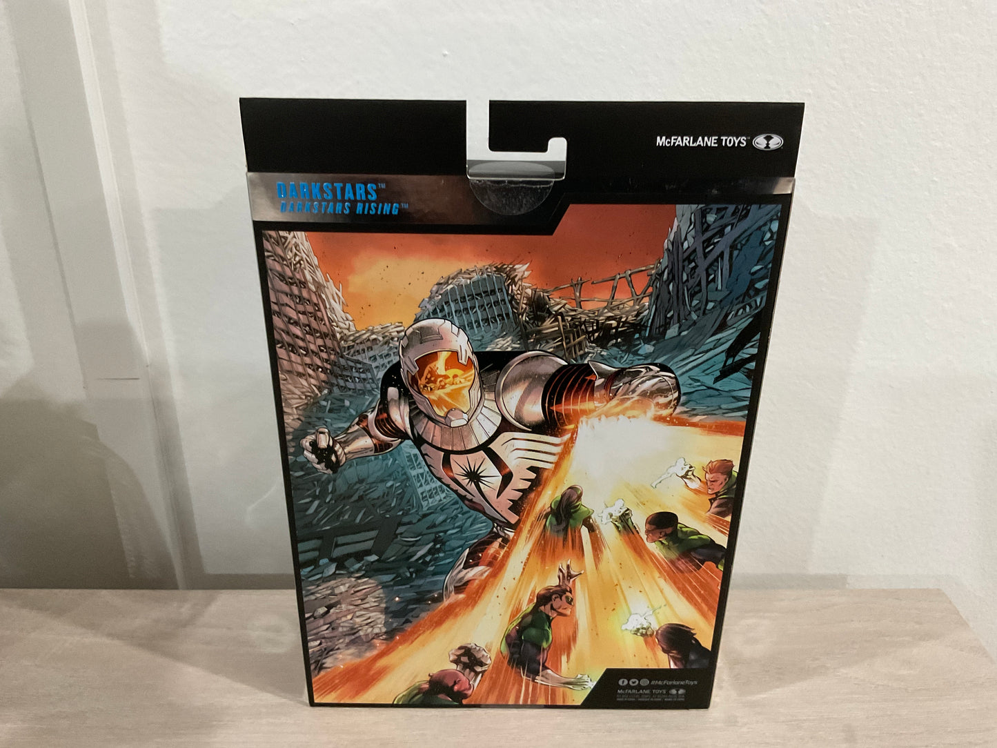 Darkstars (Darkstars Rising) 7″ Figure – McFarlane DC Multiverse Collector Edition #41