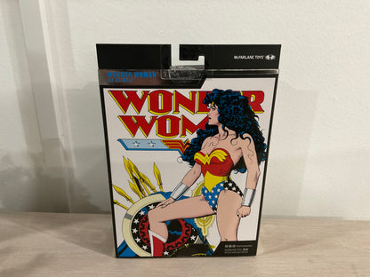 DC McFarlane Collector Edition #61 Wonder Woman (1980s) Platinum Edition 7-Inch Scale Action Figure – Chase Variant