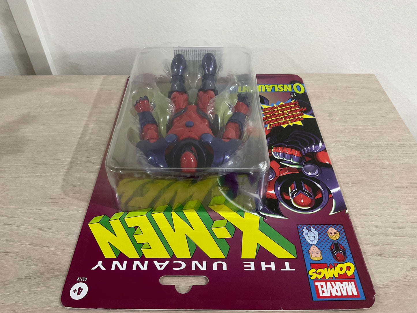 Marvel Legends X-Men: Retro Collection Onslaught (Retro) 8-Inch Action Figure