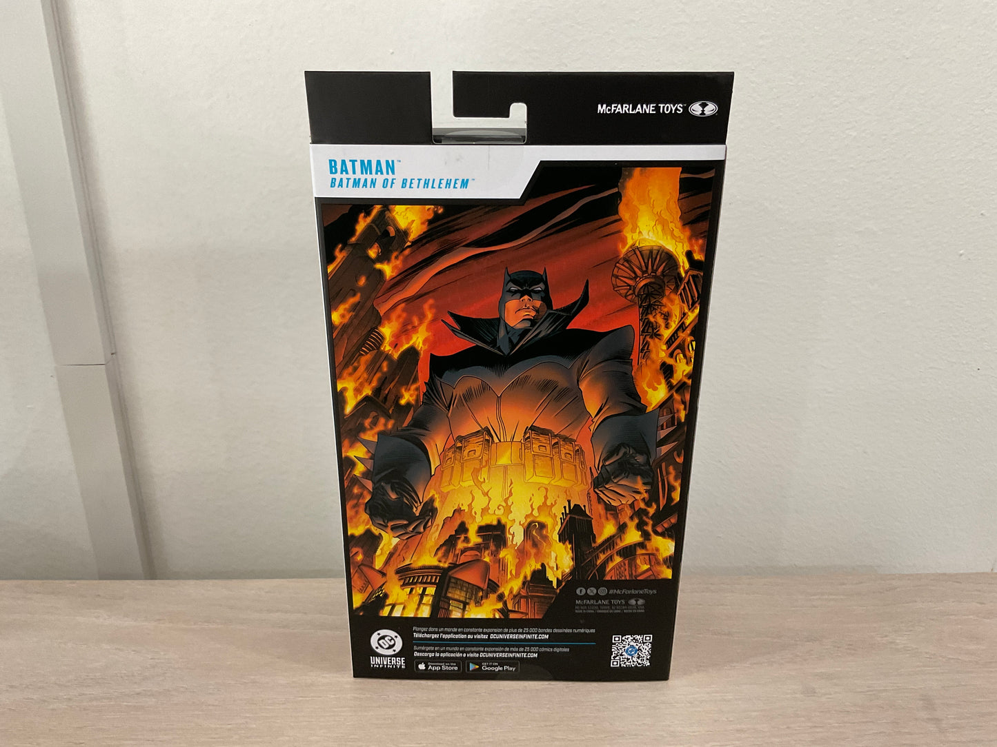 McFarlane DC Multiverse Batman of Bethlehem 7-Inch Action Figure (Wave 28)