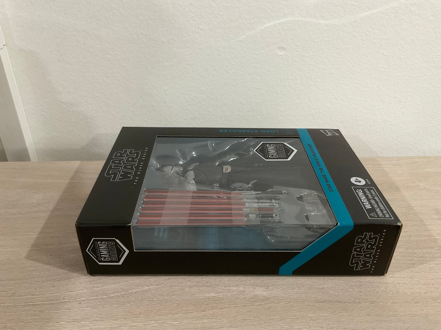 Star Wars The Black Series Gaming Greats Lord Starkiller Deluxe 6-Inch Action Figure