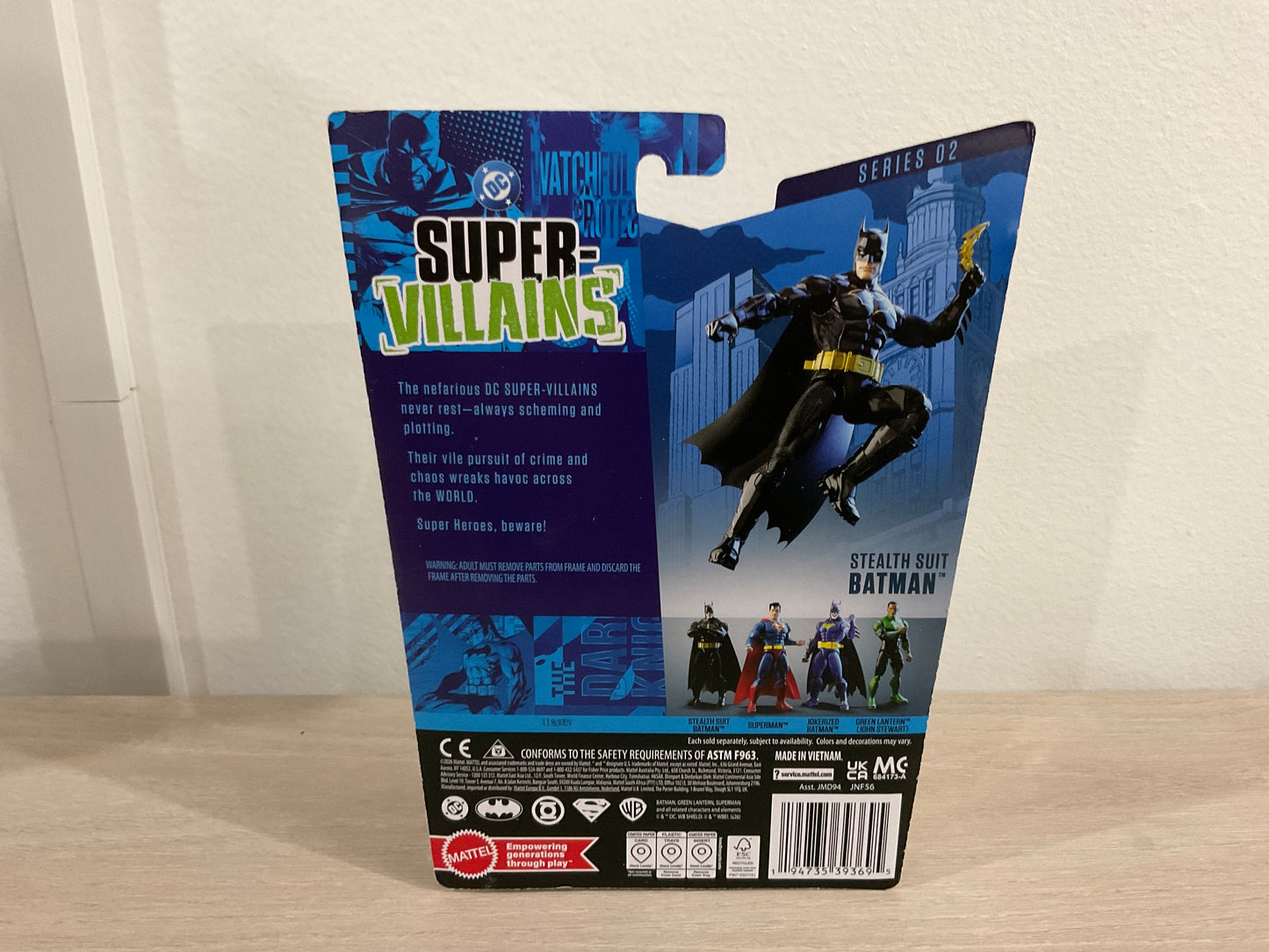 DC Premiere Wave 2 Stealth Suit Batman 6 1/2-Inch Core Action Figure