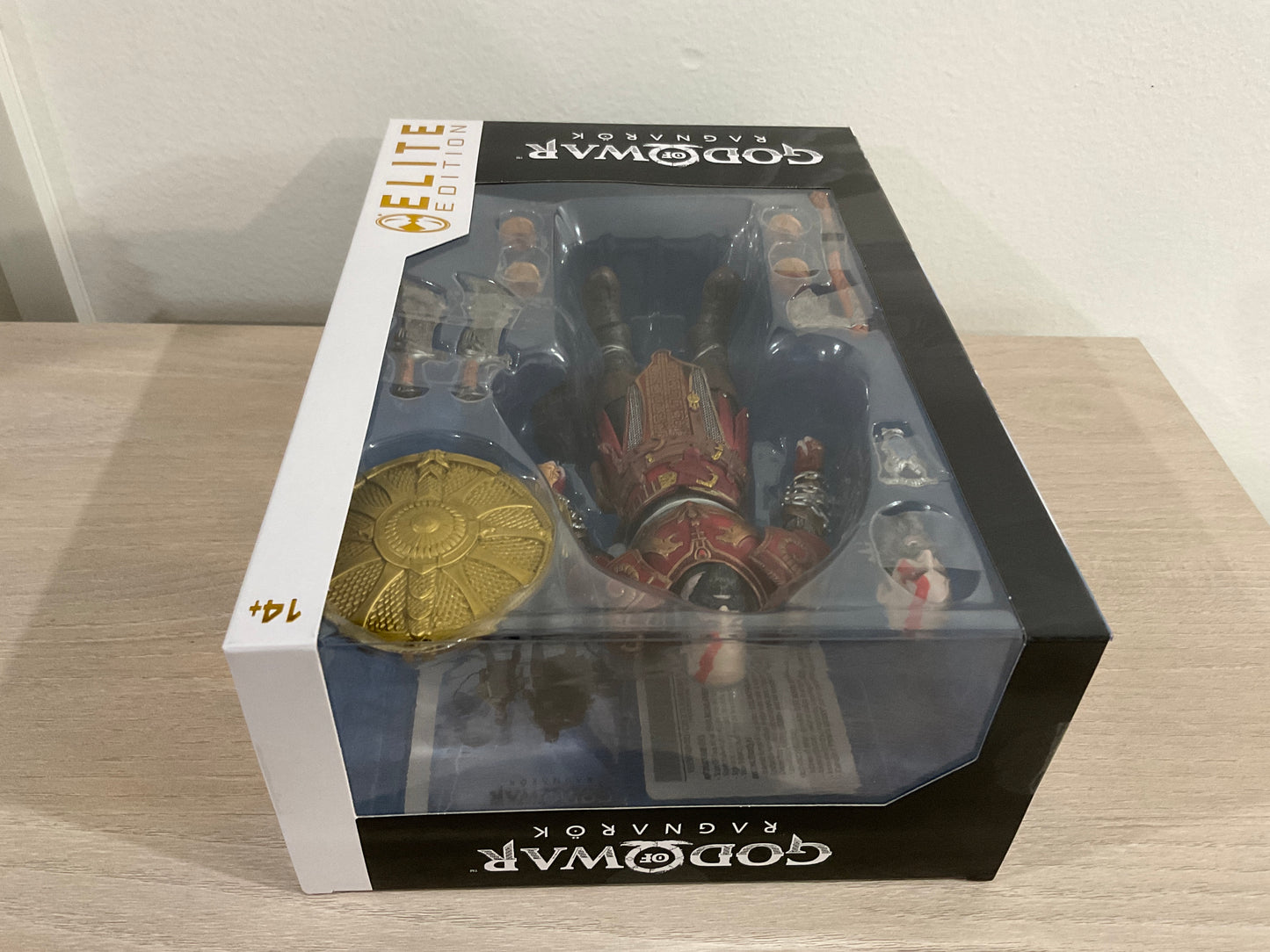 McFarlane Elite Edition #14 God of War Ragnarök Kratos with Ares Armor 7-Inch Scale Deluxe Action Figure