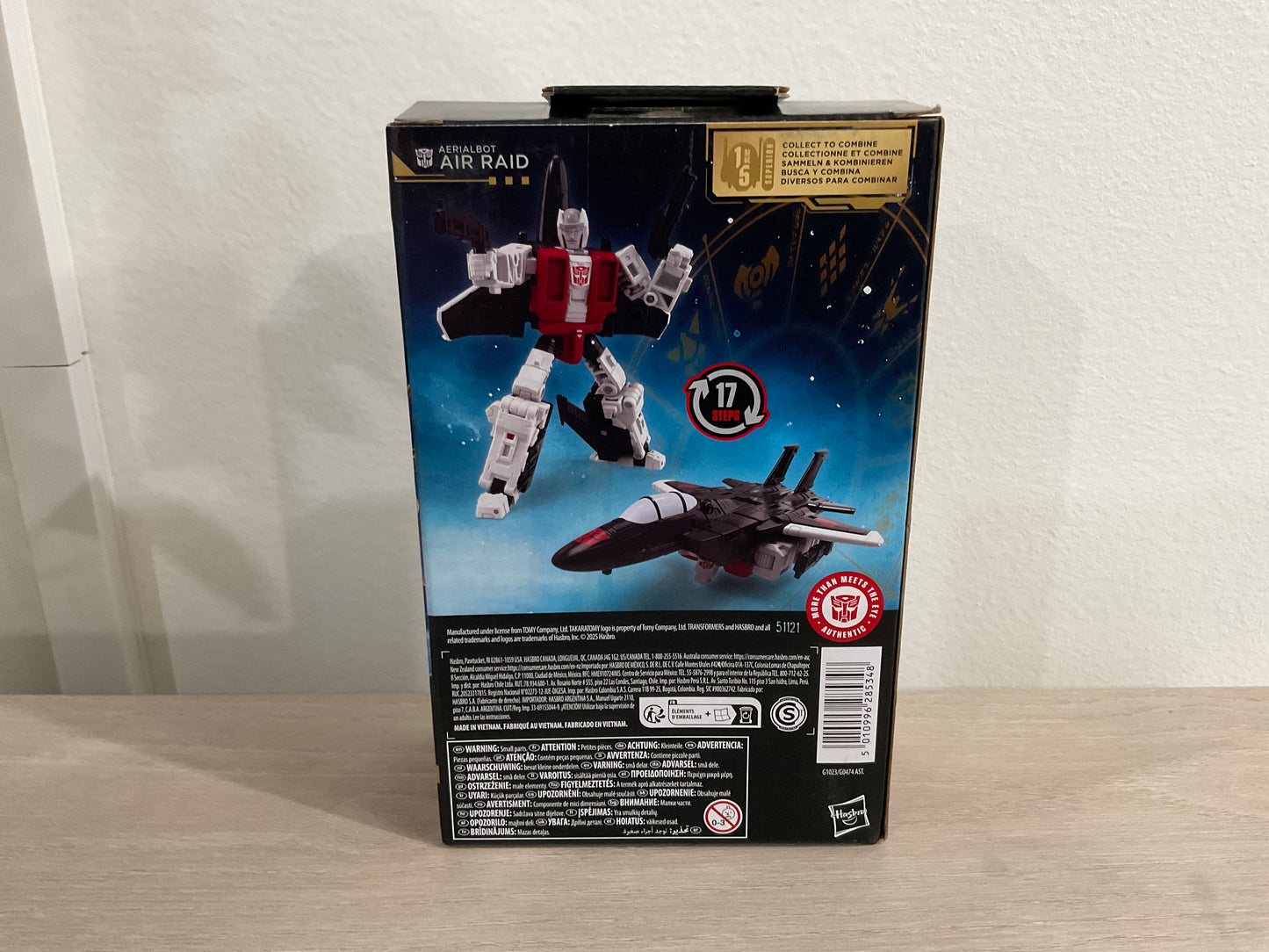 Transformers Generations: Power of the Primes Deluxe Class Air Raid Action Figure