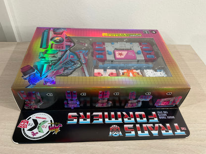 Transformers x Jem and the Holograms Autobot Blaster & KP Cassettes – SDCC 2026 Exclusive