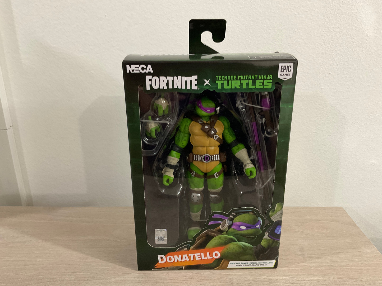 NECA Fortnite x Teenage Mutant Ninja Turtles Ultimate Donatello 7-Inch Scale Action Figure