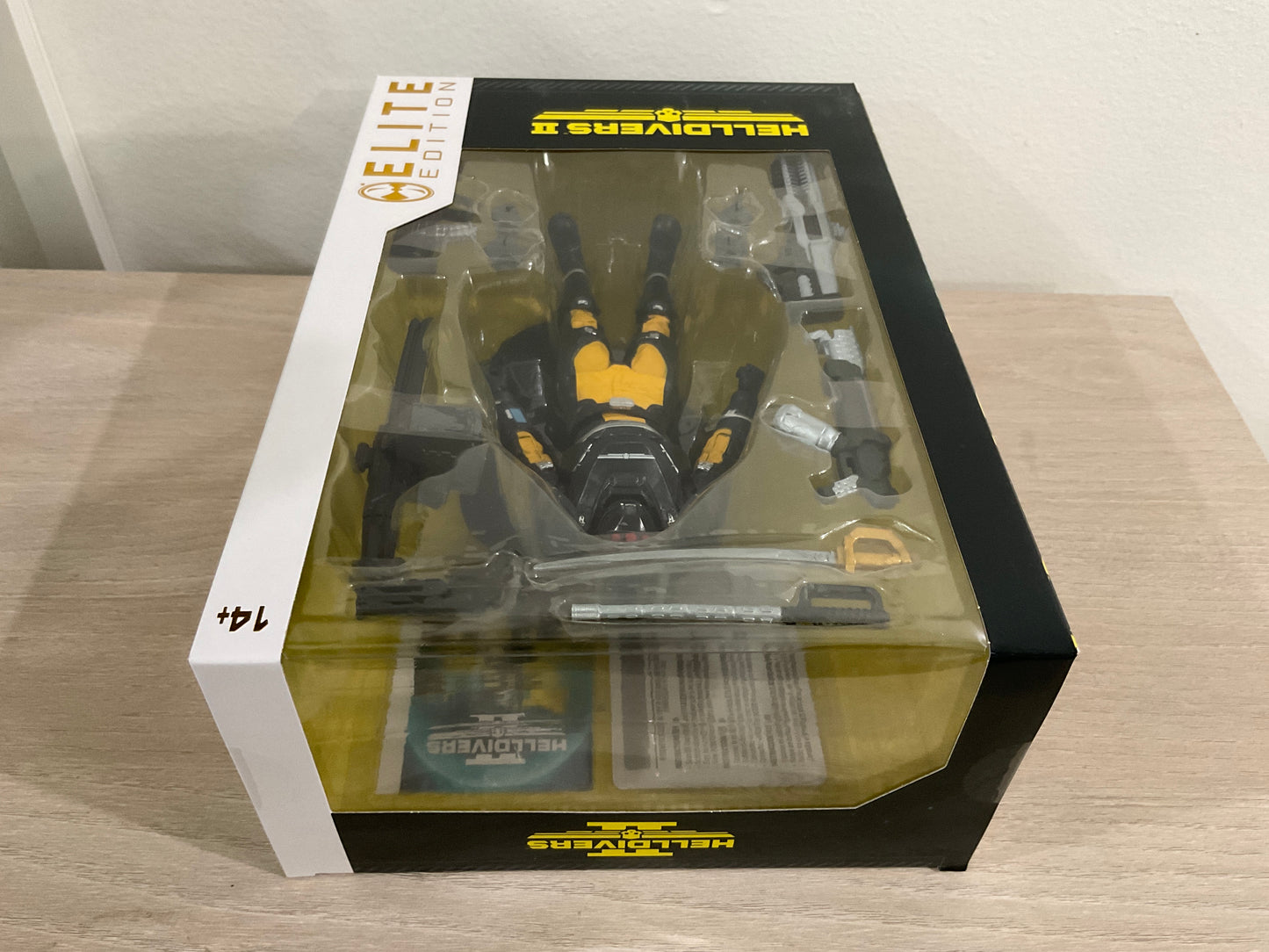 Helldivers II SA-04 Combat Technician McFarlane Elite Edition #14 7-Inch Deluxe Action Figure