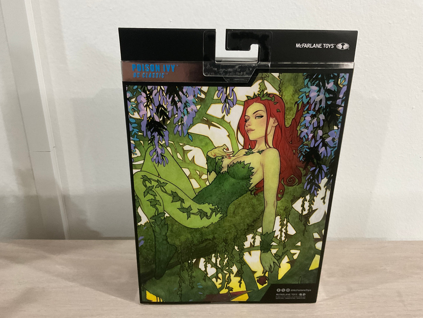 DC McFarlane Collector Edition #62 Poison Ivy (DC Classic) 7-Inch Scale Action Figure