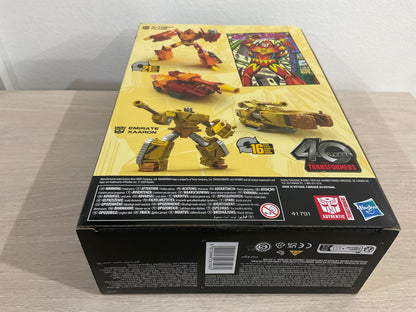 Transformers Generations 40th Anniversary Autobot Flame & Emirate Xaaron Comic Edition Exclusive Two-Pack (Substandard 1)