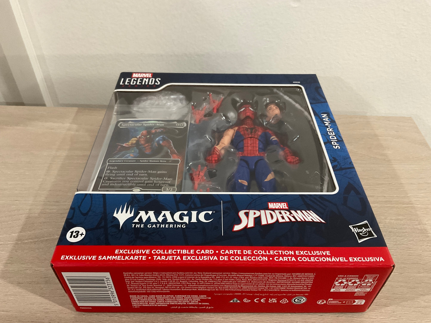 Spider-Man Marvel Legends Magic: The Gathering Battle-Damaged Spider-Man – 6-Inch Action Figure
