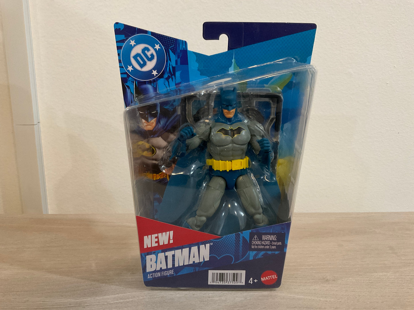 Batman Action Figure – DC Super-Villains Series 01 6-Inch Figure by Mattel