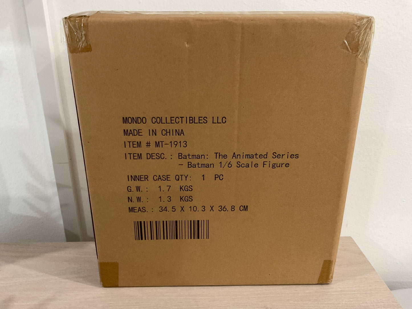 Mondo Batman The Animated Series Batman 1/6 Scale Redux Figure