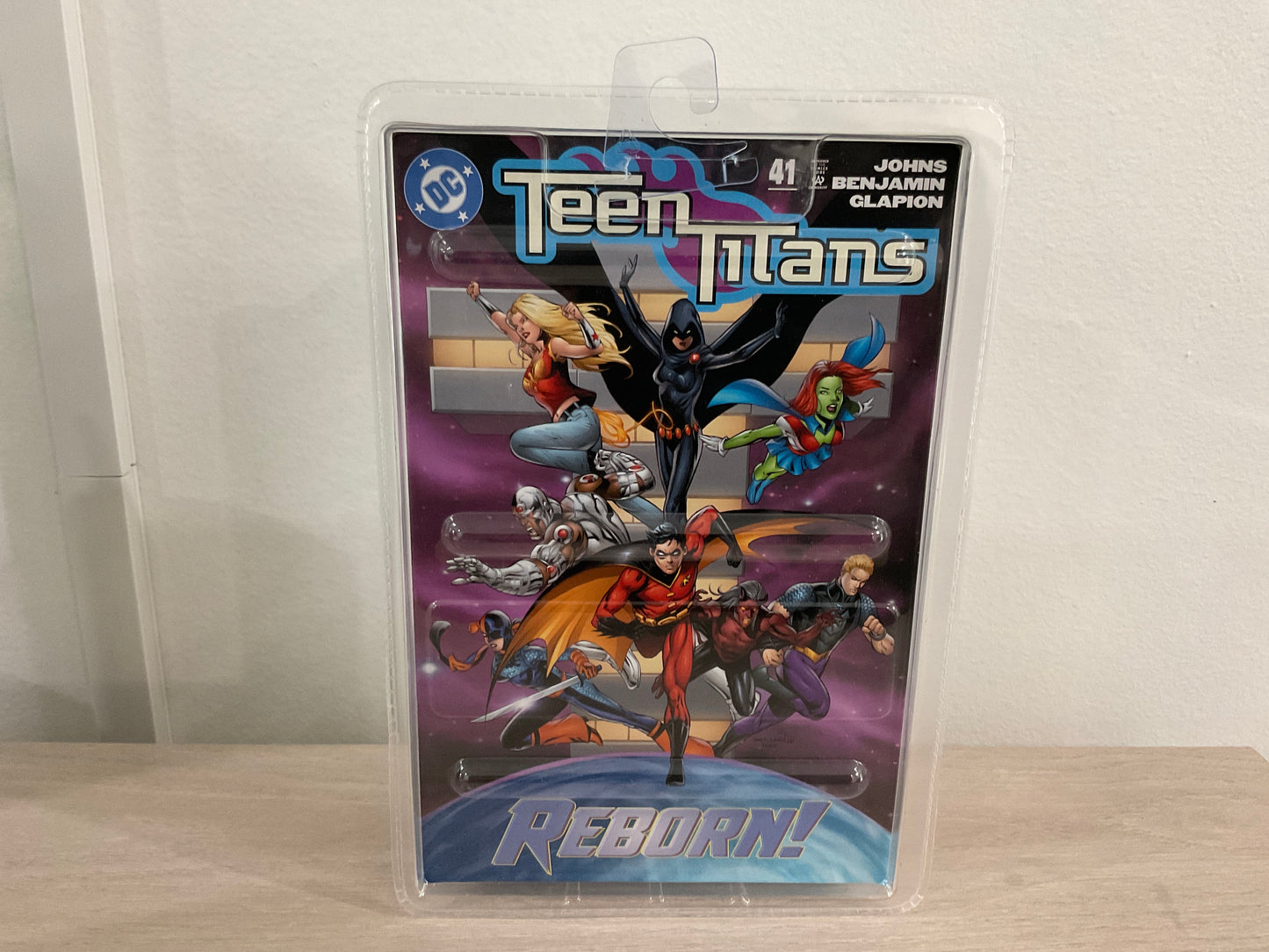 McFarlane DC Page Punchers Miss Martian Red Platinum Edition Teen Titans #41 7-Inch Figure