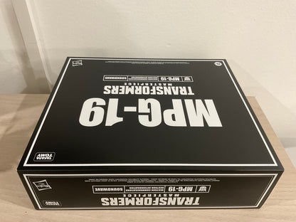 Transformers Masterpiece Edition MPG-19 Soundwave and Laserbeak Action Figure Set