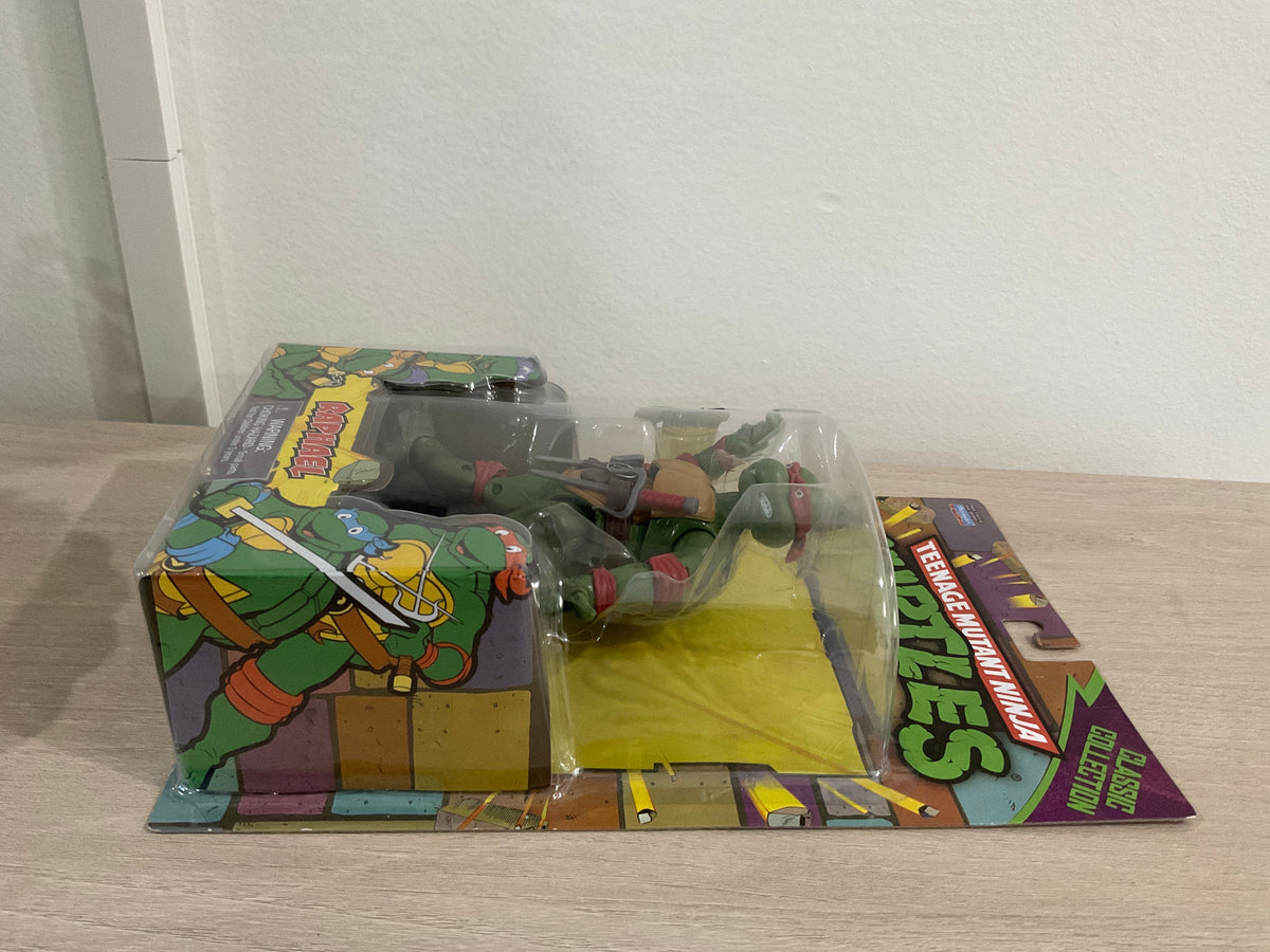 Teenage Mutant Ninja Turtles Classic Collection Original Series Raphael 6" Action Figure – Playmates Toys