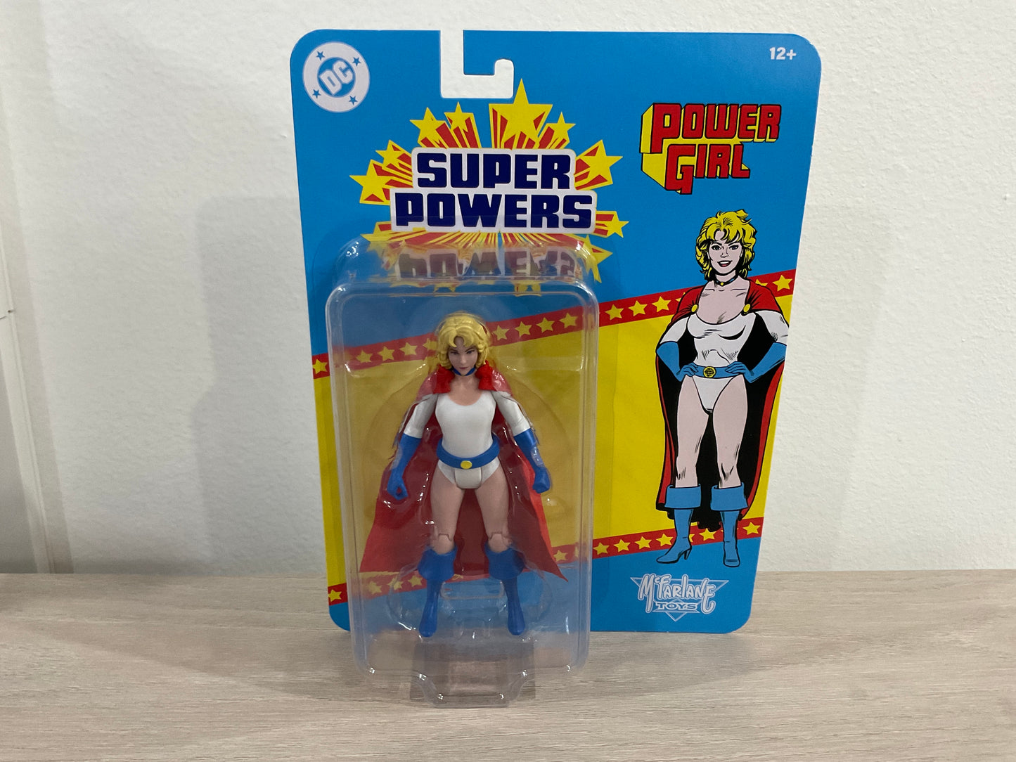 DC Super Powers Power Girl 4 1/2-Inch Scale Action Figure