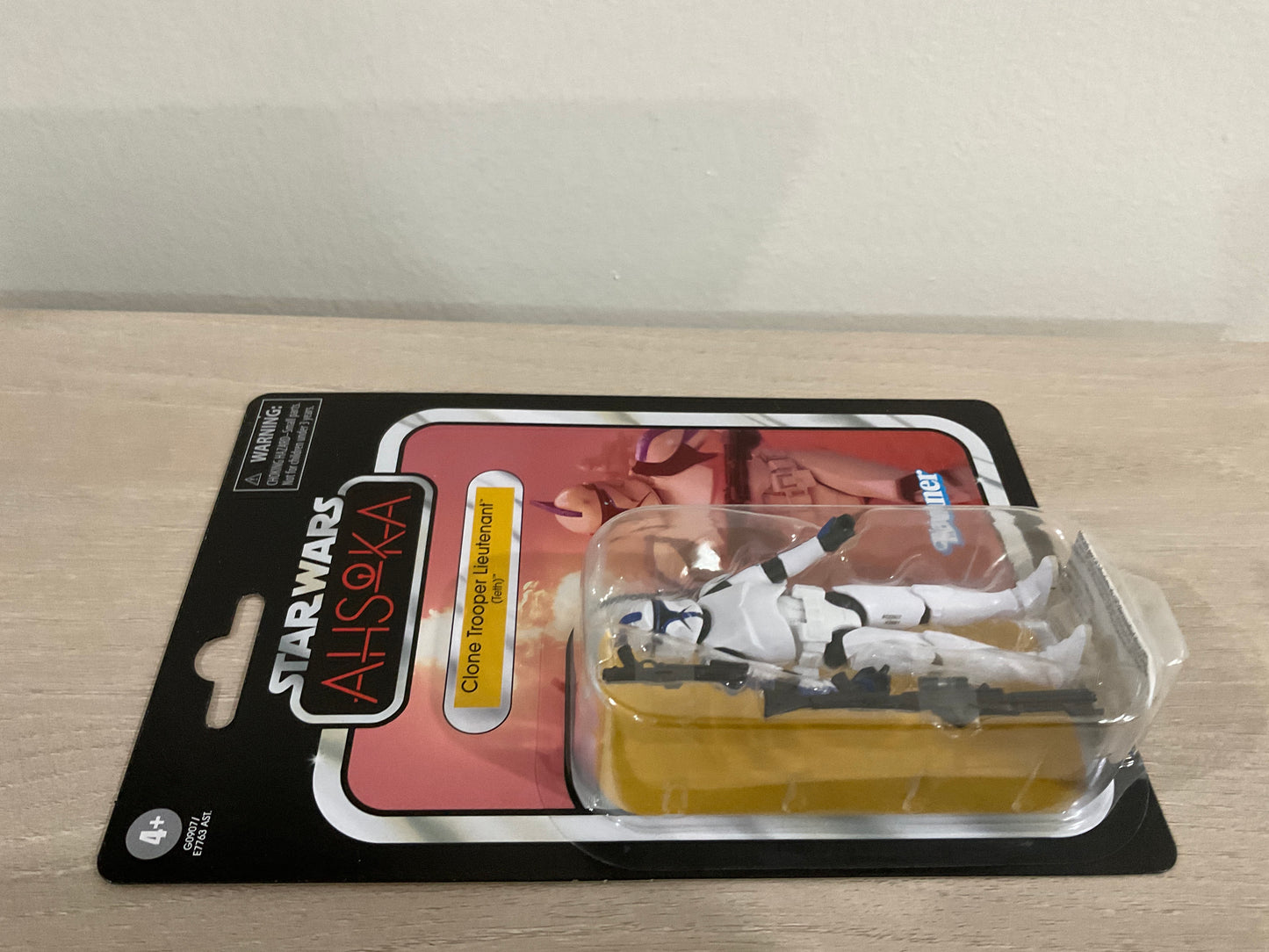 Star Wars The Vintage Collection Clone Trooper Lieutenant (Teth) 3.75-Inch Action Figure