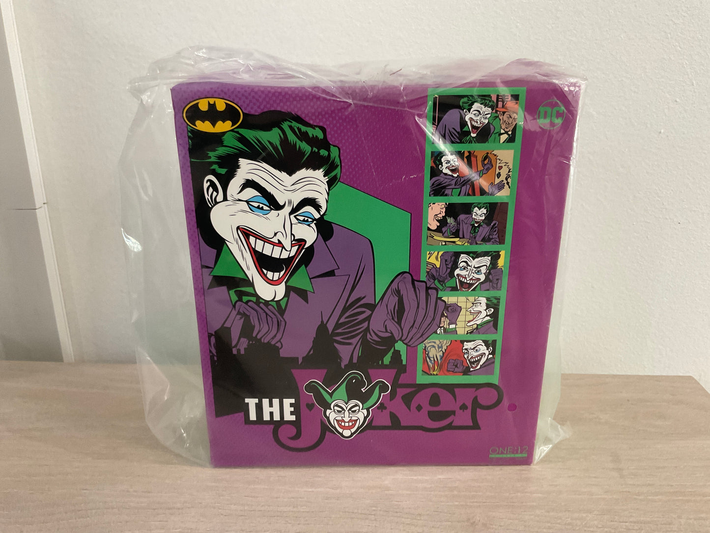 Mezco One:12 Collective Golden Age Joker Batman 6-Inch Deluxe Action Figure